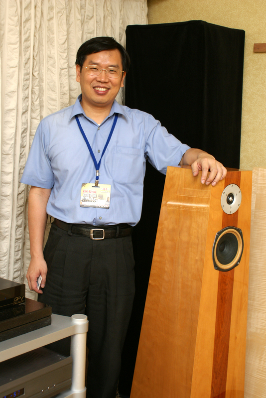 High end audio system 2011 from mini-Zenith High-End Audio 

Design & Manufacture