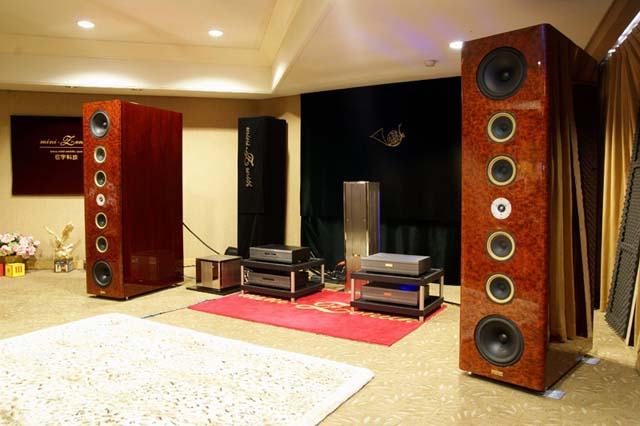 High-end audio system 2011 from mini-Zenith High-End Audio Design & Manufacture