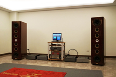 High-end audio system 2010 from mini-Zenith High-End Audio Design & Manufacture